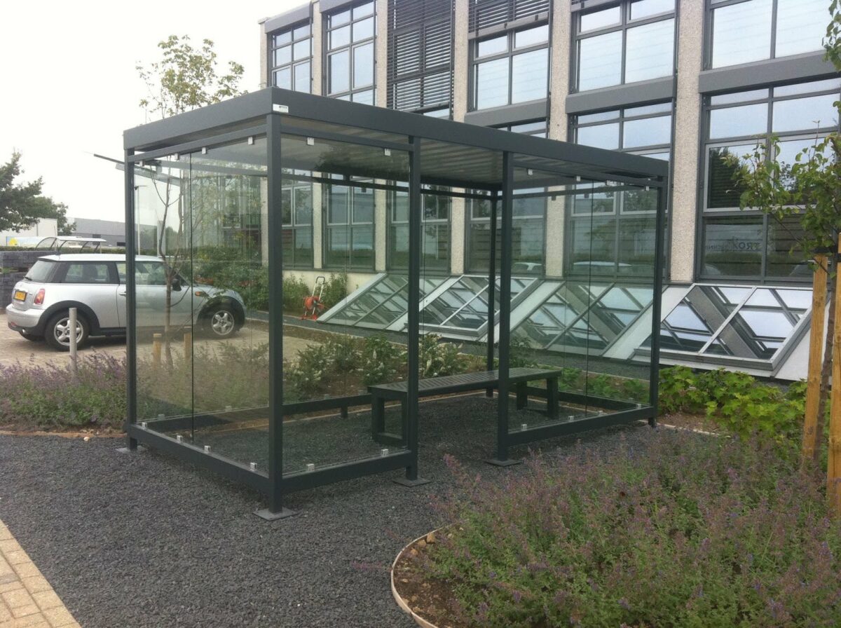 Van Keulen naar Myla: rookoverkappingen van SKWshop 1 Rookoverkapping Keulen 4 x 2 meter geleverd door SKWshop in 2011
